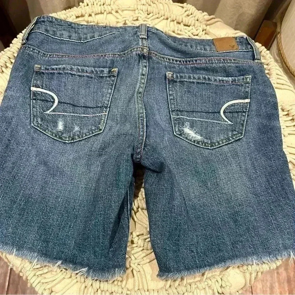 Ladies American Eagle distressed shorts size 0 - Picture 2 of 6